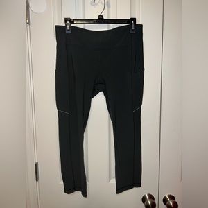 Lululemon Army Green Green Cropped Leggings Size 10